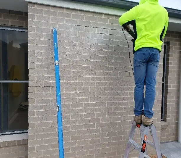 Window installation: work by Modern Building Solutions